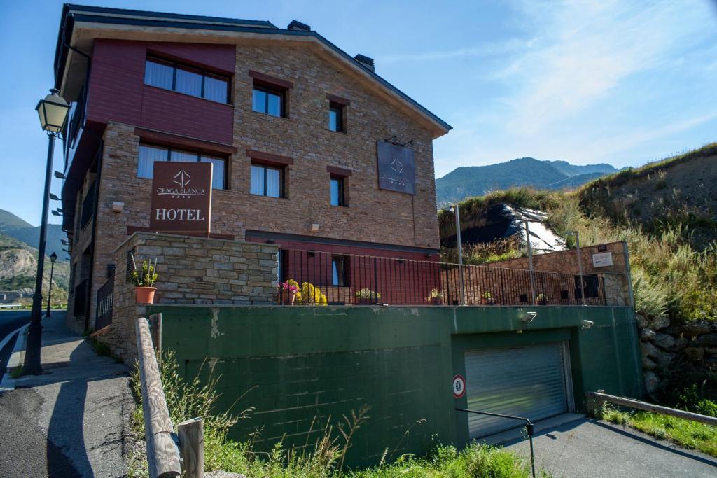 Obaga Blanca & Spa Canillo Exterior photo