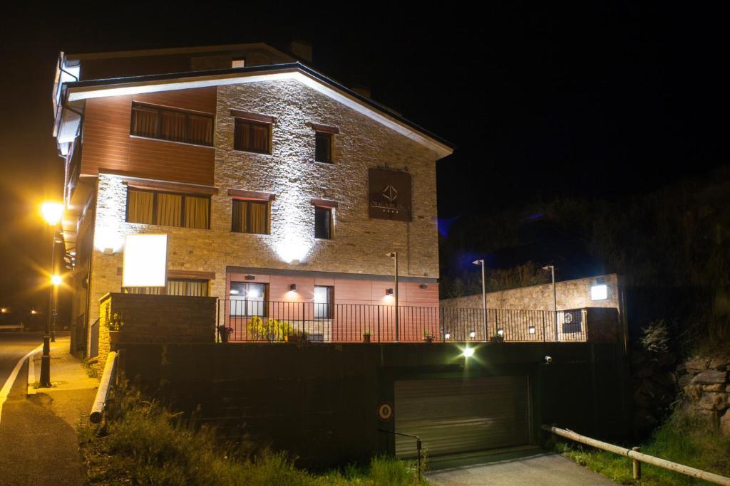 Obaga Blanca & Spa Canillo Exterior photo
